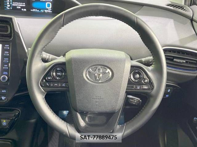 Toyota PRIUS 2021-08 282048-11