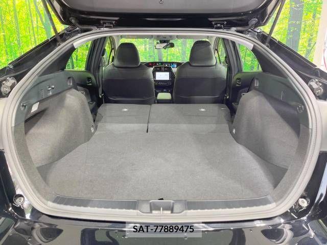 Toyota PRIUS 2021-08 282048-10
