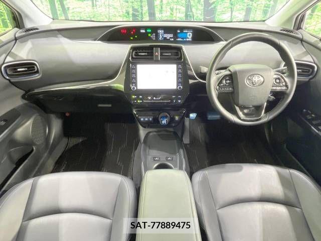Toyota PRIUS 2021-08 282048-1
