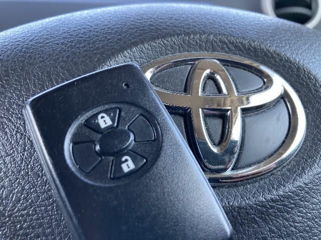Toyota COROLLA RUMION 2011-06 7210-10