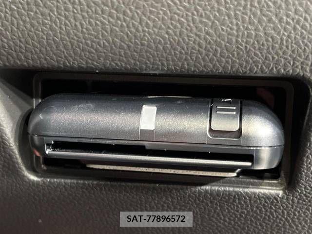 Suzuki SWIFT 2020-04 224622-7