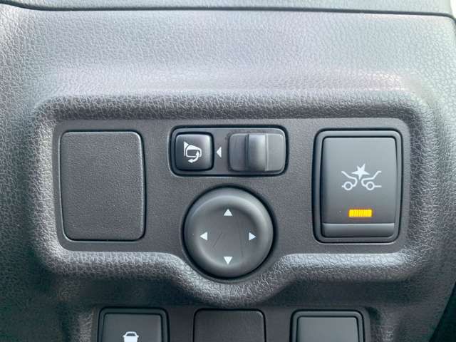 Nissan NOTE 2015-06 182581-6