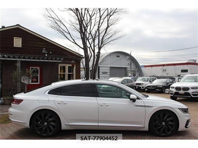 VolksWagen ARTEON 2019-03 210490-1