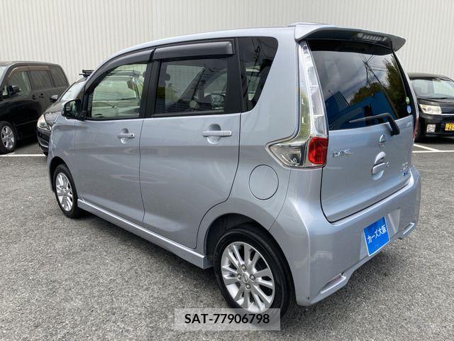 Nissan DAYZ 2014-05 267613-2