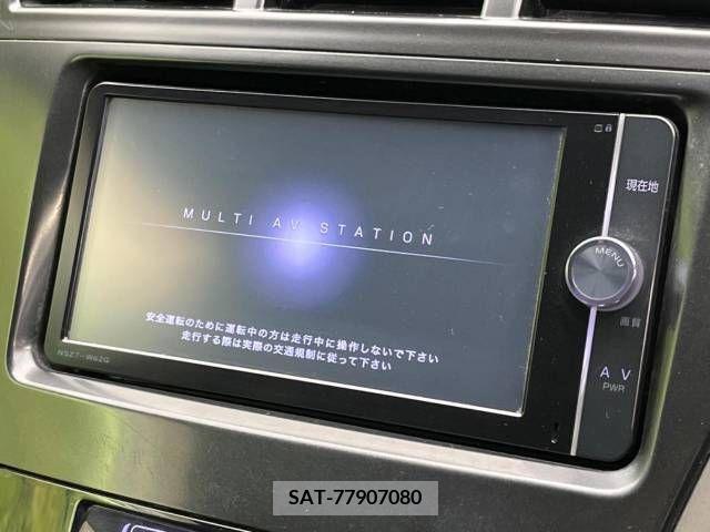 Toyota PRIUS ALPHA 2013-01 218060-2