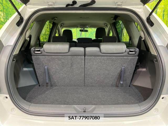 Toyota PRIUS ALPHA 2013-01 218060-9