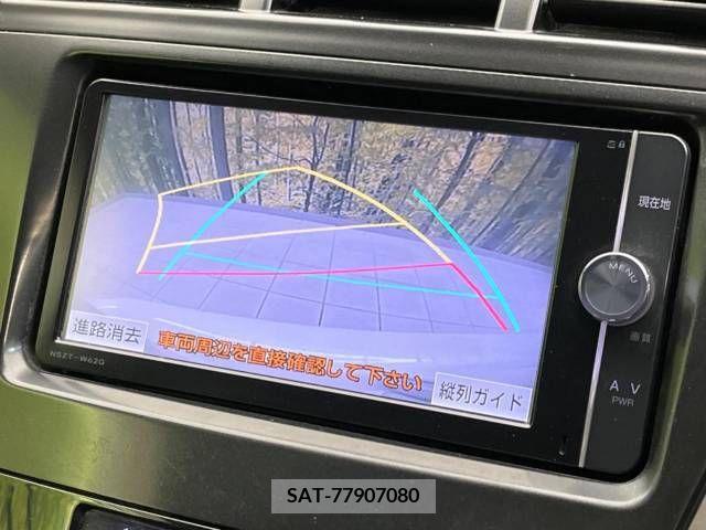 Toyota PRIUS ALPHA 2013-01 218060-3