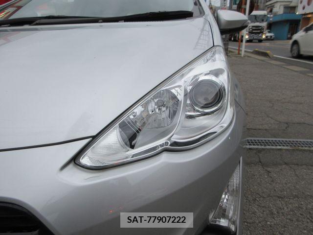 Toyota AQUA 2017-03 260595-16