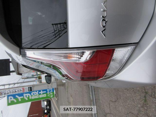 Toyota AQUA 2017-03 260595-17