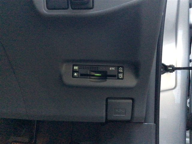 Toyota PRIUS 2009-09 20641-17