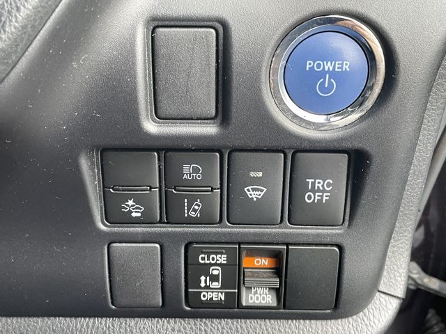 Toyota NOAH HYBRID 2019-12 190569-16