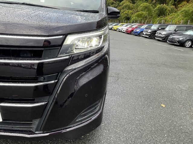 Toyota NOAH HYBRID 2019-12 190569-27
