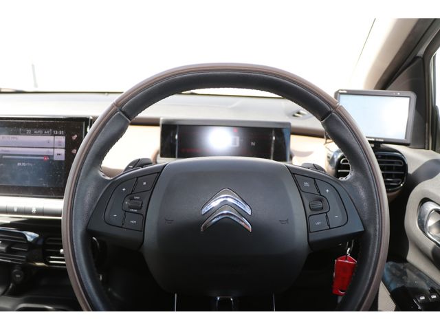 Citroen C4 2017-04 5638-1