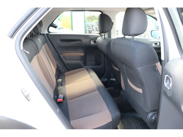 Citroen C4 2017-04 5638-11