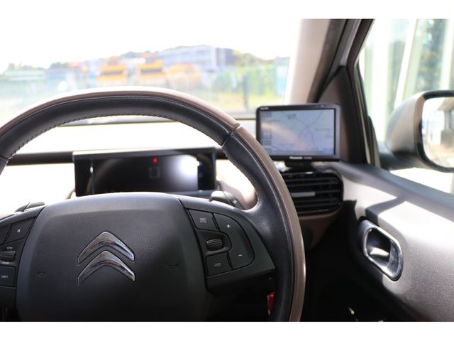 Citroen C4 2017-04 5638-16