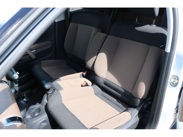 Citroen C4 2017-04 5638-7