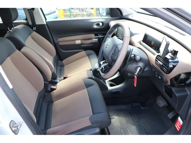 Citroen C4 2017-04 5638-12