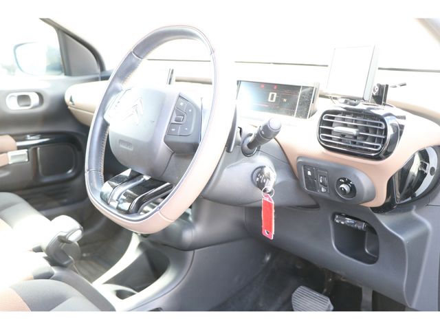 Citroen C4 2017-04 5638-14