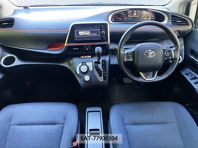 Toyota SIENTA 2017-05 345801-1