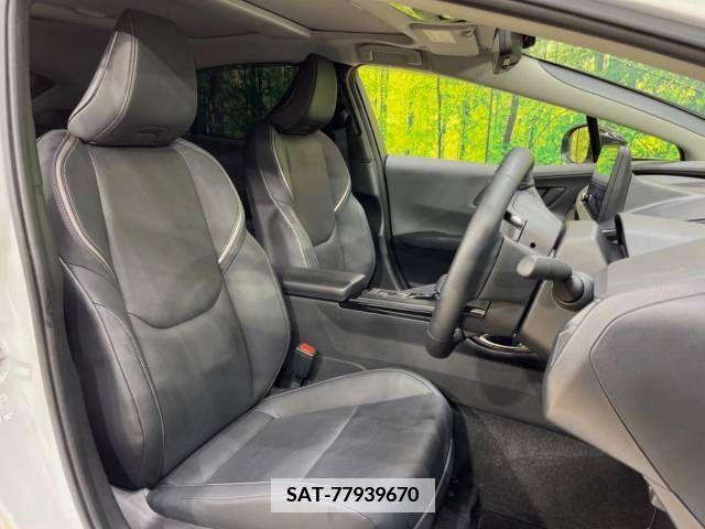 Toyota PRIUS 2023-06 366389-8