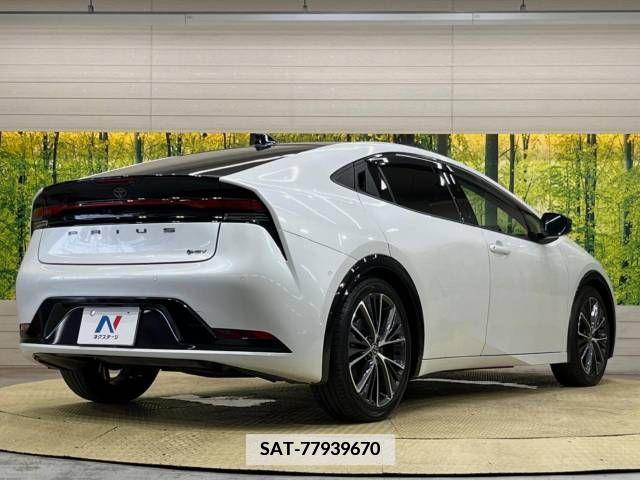 Toyota PRIUS 2023-06 366389-17