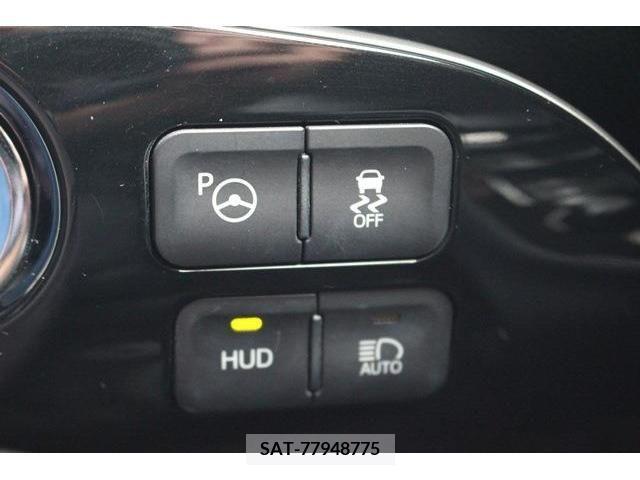 Toyota PRIUS 2016-09 338396-4