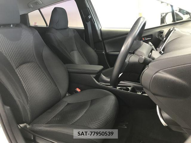 Toyota PRIUS 2017-09 322258-4