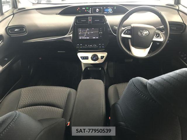 Toyota PRIUS 2017-09 322258-7