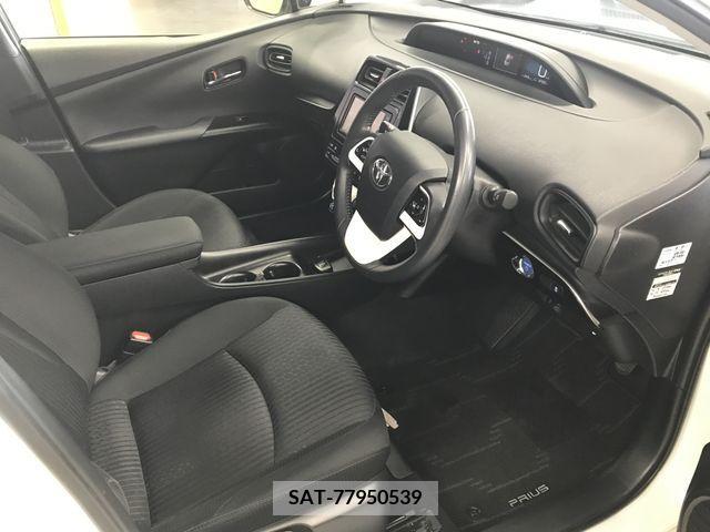 Toyota PRIUS 2017-09 322258-3