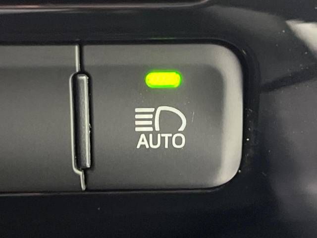 Toyota PRIUS 2016-01 18178-5
