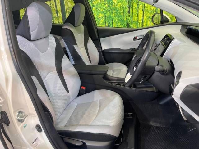 Toyota PRIUS 2016-01 18178-9