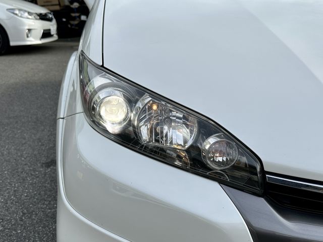Toyota WISH 2012-07 11052-6
