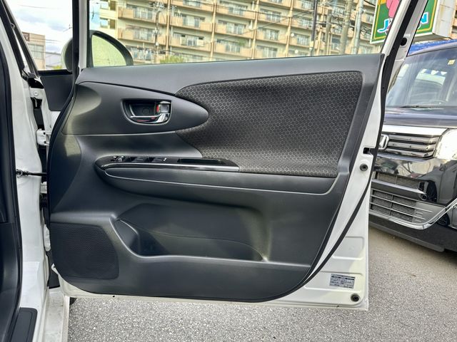 Toyota WISH 2012-07 11052-11