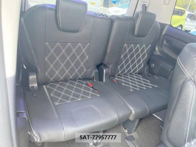 Toyota NOAH 2016-06 321491-9