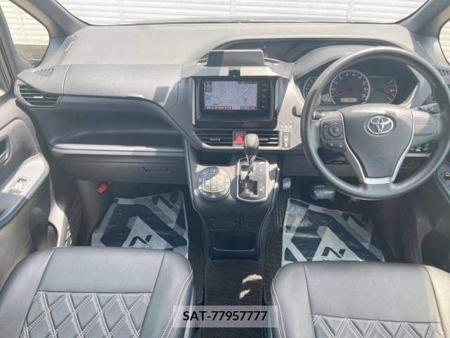 Toyota NOAH 2016-06 321491-1