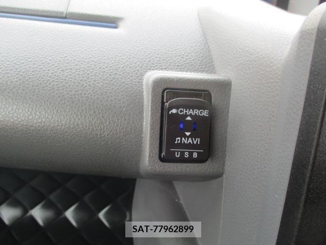 Daihatsu TANTO CUSTOM 2020-03 235831-7