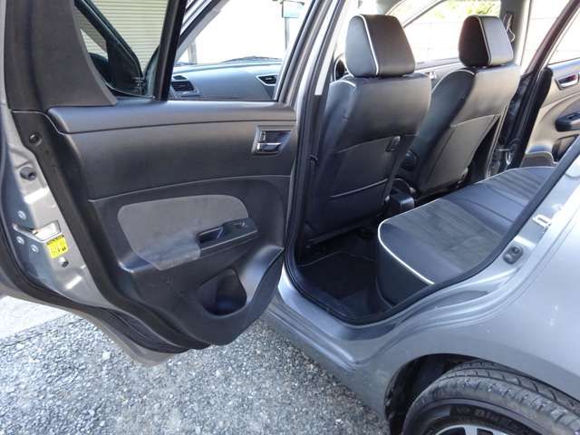 Suzuki SWIFT 2014-09 20976-13