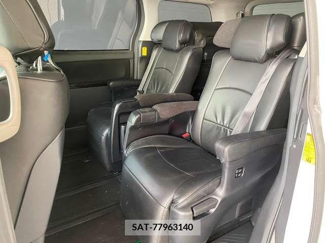 Toyota ALPHARD 2011-12 259228-6