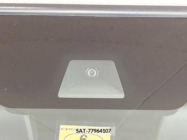 Honda N BOX CUSTOM 2019-10 325707-2
