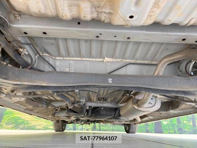 Honda N BOX CUSTOM 2019-10 325707-19