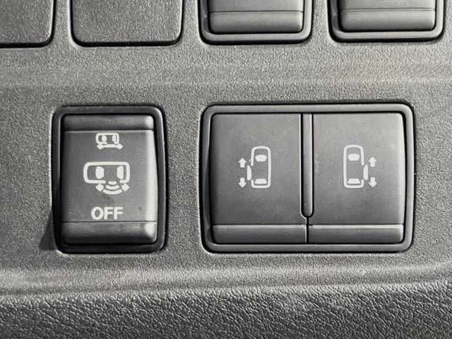 Nissan SERENA 2017-09 193314-4