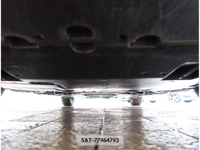 Toyota PRIUS 2016-12 283906-18