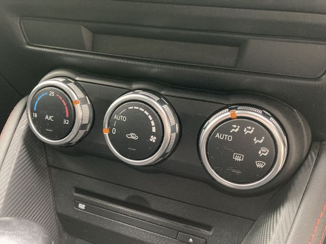 Mazda DEMIO 2014-11 28642-5