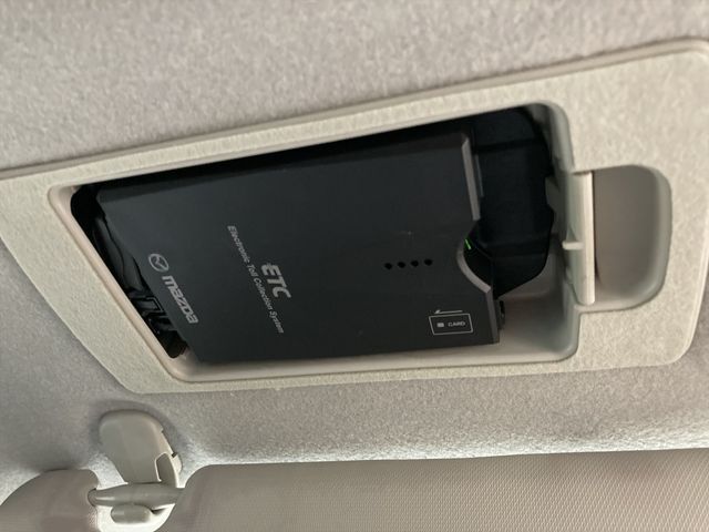 Mazda DEMIO 2014-11 28642-14