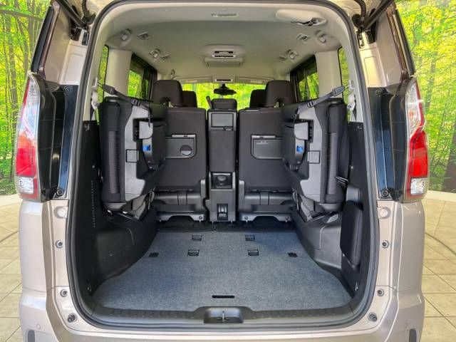 Nissan SERENA 2018-12 192042-11