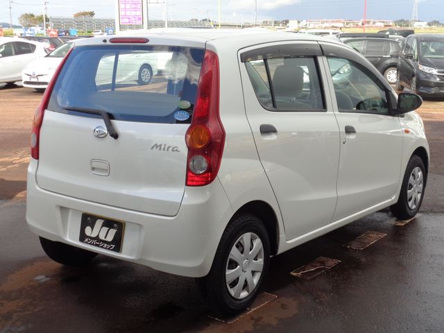 Daihatsu MIRA 2012-11 18473-2