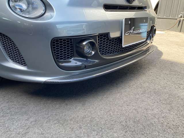 Abarth 695 2011-07 1490-8