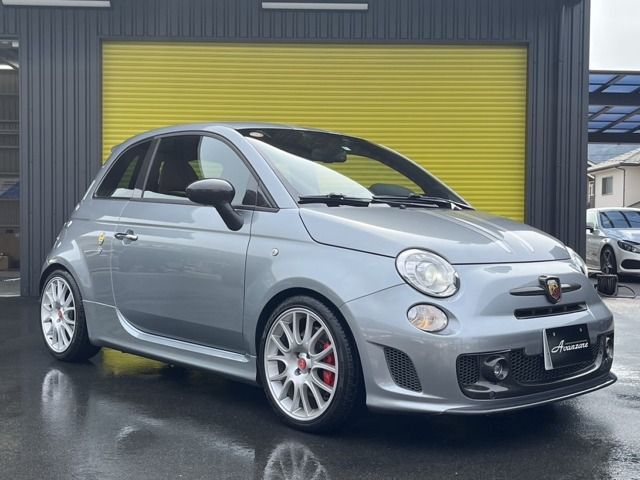 Abarth 695 2011-07 1490-0