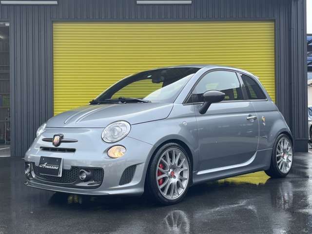 Abarth 695 2011-07 1490-2