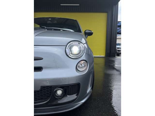 Abarth 695 2011-07 1490-15